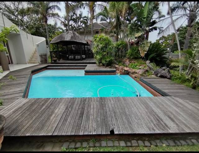 6 BEDROOM HOUSE FOR SALE IN UMHLANGA CENTRAL